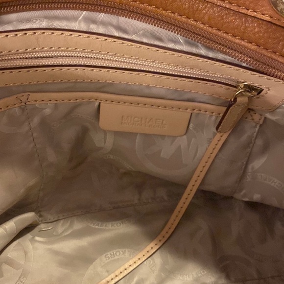 Michael Kors Shoulder Bag, 14 x 10 x 4 with 10” drop, Good Condition - Picture 11 of 13